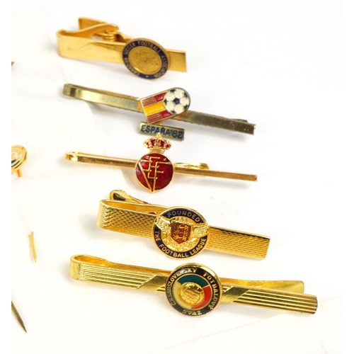 2449 - Large collection of world football club stickpins, lapel pins and badges, some enamel, including Eng... 