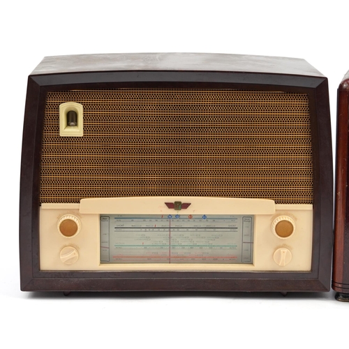 1189 - Vintage Radio Rentals Group Bakelite radio and a retro Thomas radio, the largest 45cm wide