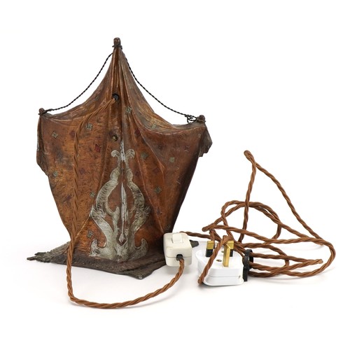 40 - Franz Xaver Bergmann, early 20th century Austrian cold painted bronze table lamp in the form of a ma... 