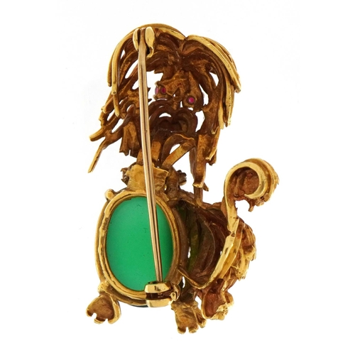 1014 - 1960's 18ct gold cabochon jade dog brooch set with diamonds and rubies, London 1967 3.9cm high, 17.2... 