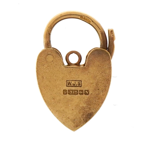 1505 - 9ct gold love heart padlock with engraved decoration, 2.1cm high, 2.4g