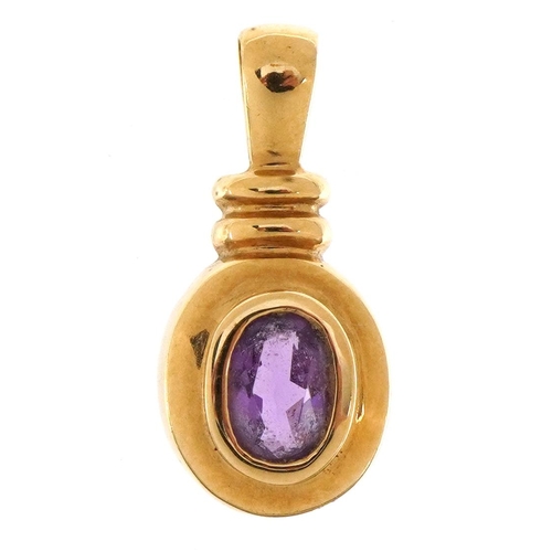 1511 - 9ct gold amethyst pendant, 1.9cm high, 1.1g