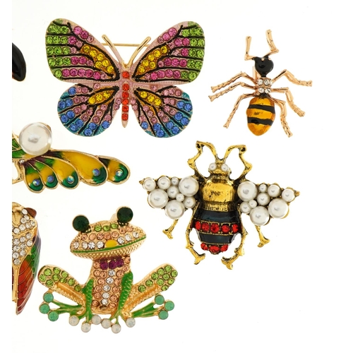 1565 - Seven jewelled and enamel animal and insect brooches including toucan, frog and peacock, the largest... 