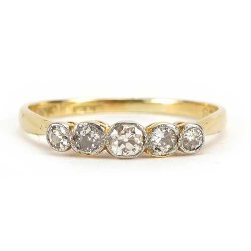 1140 - 18ct gold diamond five stone ring, the largest diamond approximately 2.6mm x 2.9mm, size O/P, 1.8g