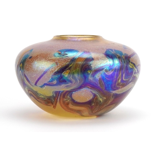 23 - Siddy Langley, large iridescent art glass vase, etched Siddy Langley 1998 to the base, 19cm in diame... 