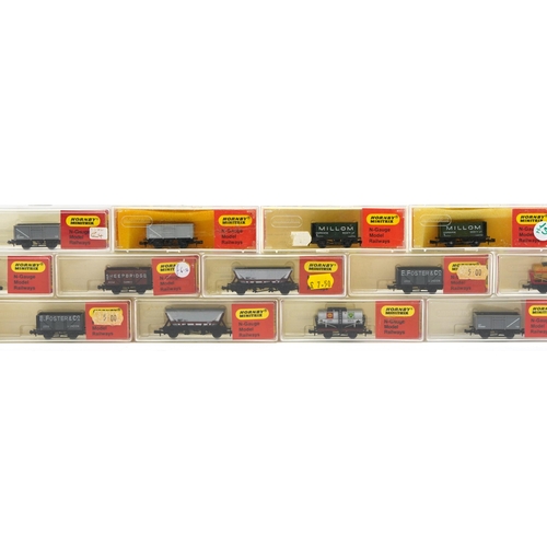 482 - Fifteen Hornby Minitrix N gauge model railway tankers and wagons with cases