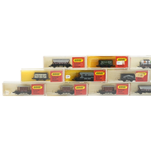 480 - Fifteen Hornby Minitrix N gauge model railway tankers and wagons with cases