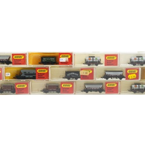 480 - Fifteen Hornby Minitrix N gauge model railway tankers and wagons with cases