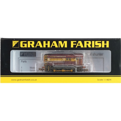 369 - Two Graham Farish N gauge model railway locomotives with cases, numbers 1606 and 371-019