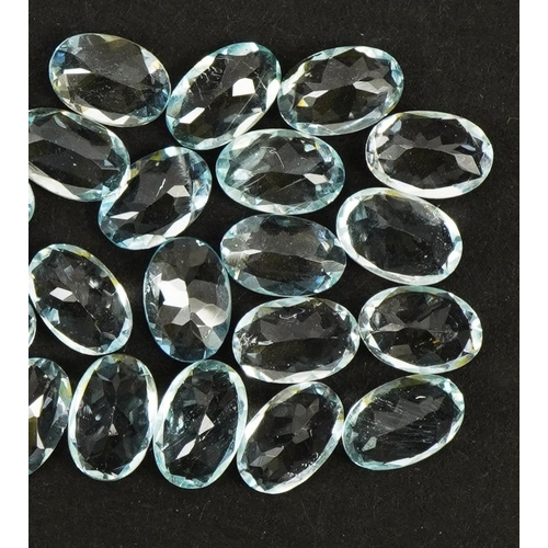 1285 - Twenty eight oval aquamarine gemstones, total 10.88 carat