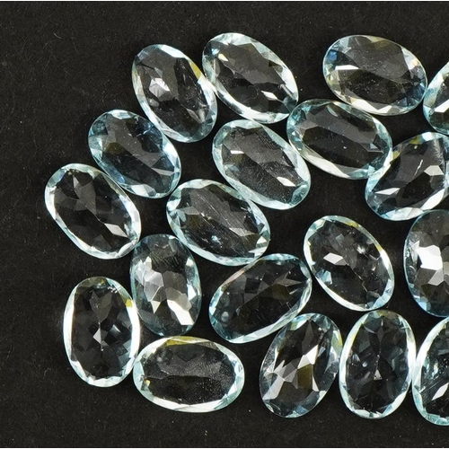 1285 - Twenty eight oval aquamarine gemstones, total 10.88 carat