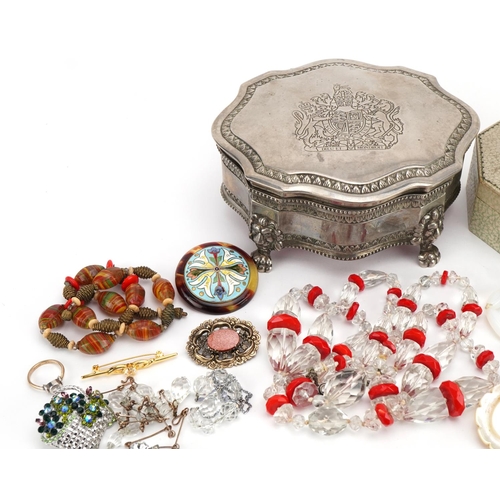 1617 - Vintage and later costume jewellery, some silver including rings, brooches, earrings and a rock crys... 