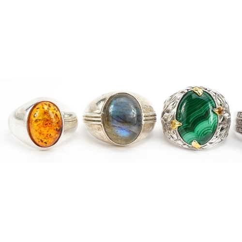 1498 - Six silver semi precious stone rings including malachite, bloodstone and amber, various sizes, 47.8g