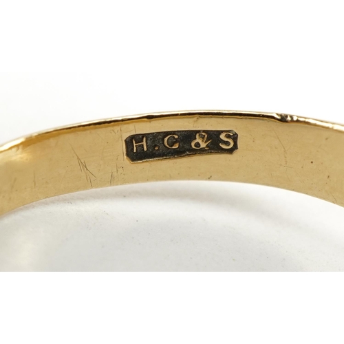 1500 - George V 9ct gold signet ring, Chester 1927, size O, 2.4g