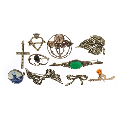 1512 - Vintage and later silver and white metal jewellery including a Charles Horner brooch, marcasite cros... 