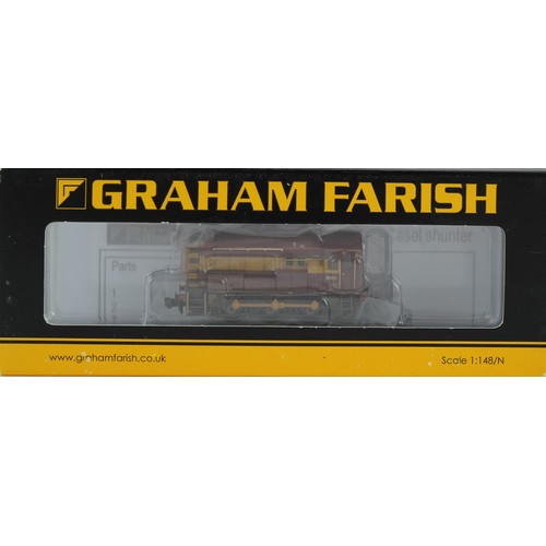 358 - Two Graham Farish N gauge model railway locomotives with cases, numbers 371-001 and 371-019