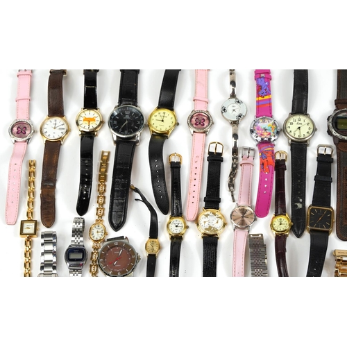 2639 - Vintage and later ladies and gentlemen's wristwatches including Casio, Seiko, Sekonda, Pulsar and Ci... 