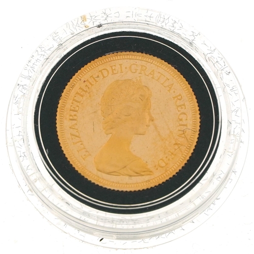 1882 - Elizabeth II 1979 gold proof sovereign with fitted case and box