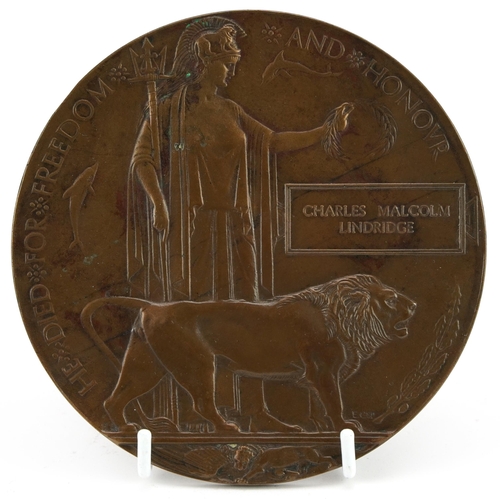 1752 - British military World War I death plaque awarded to Charles Malcolm Lindridge