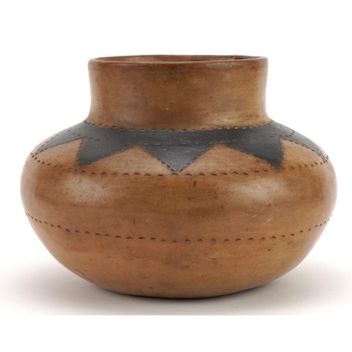 211 - African tribal interest pottery bowl incised with geometric motifs, possibly Shona tribe of Zimbabwe... 