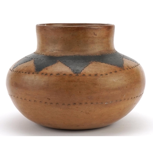 211 - African tribal interest pottery bowl incised with geometric motifs, possibly Shona tribe of Zimbabwe... 