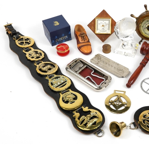 1481 - Sundry items including horse brasses, two Scrimshaw style faux teeth, gavel, gentlemen's razor, glas... 