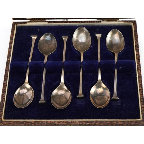 1845 - Henry Williamson Ltd, set of six George V silver teaspoons housed in a fitted silk lined case, each ... 