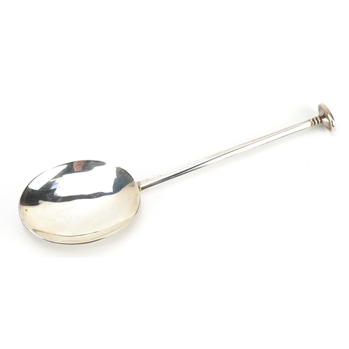 1832 - C T Maine Ltd replica Jersey seal top spoon housed in a fitted case, 13.5cm in length, 24.2g