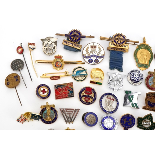 1767 - Collection of vintage and later enamel badges and stickpins including Inner Wheel Association and Ki... 