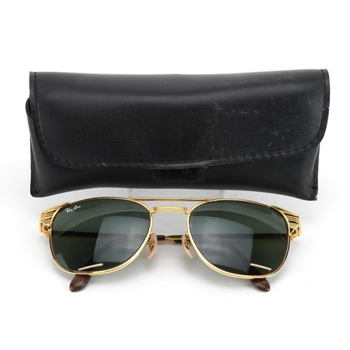 1687 - Pair of Bausch & Lomb Ray Ban Signet sunglasses, the frame numbered 52019