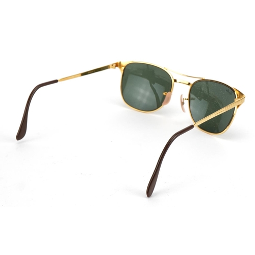 1687 - Pair of Bausch & Lomb Ray Ban Signet sunglasses, the frame numbered 52019