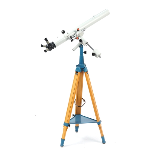 157A - Carl Zeiss Jena floor standing telescope with tripod stand, approximately 157cm high when level