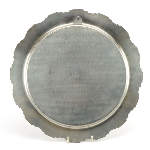 675 - Pewter plate relating to Louis Mountbatten, 30cm in diameter