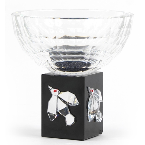 1102 - Kazumasa Nagai for Swarovski Selection, WA Crystal bowl on stand decorated with birds, with box, num... 