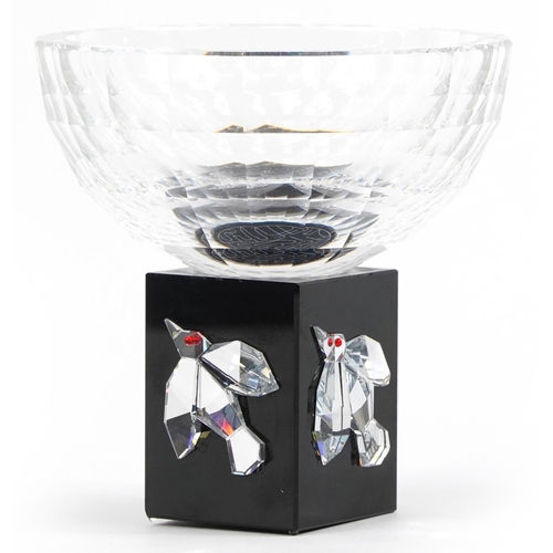 1102 - Kazumasa Nagai for Swarovski Selection, WA Crystal bowl on stand decorated with birds, with box, num... 