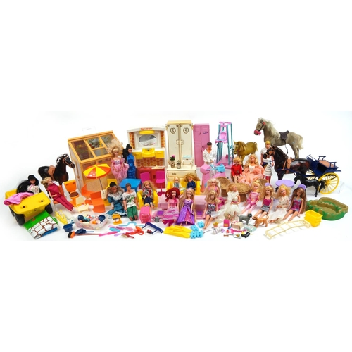 461 - Large collection of vintage and later Barbie and Sindy dolls, clothing, furniture and accessories