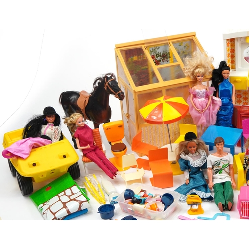 461 - Large collection of vintage and later Barbie and Sindy dolls, clothing, furniture and accessories