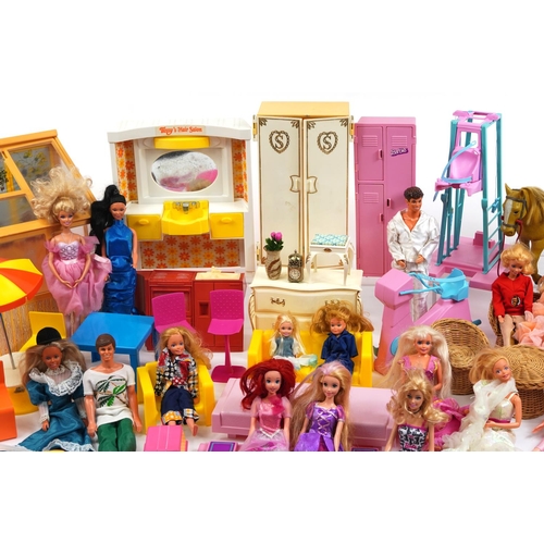 461 - Large collection of vintage and later Barbie and Sindy dolls, clothing, furniture and accessories