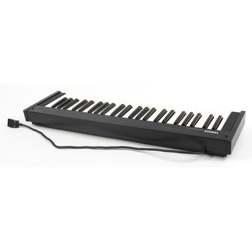 1215 - Yamaha Music Keyboard YK-10