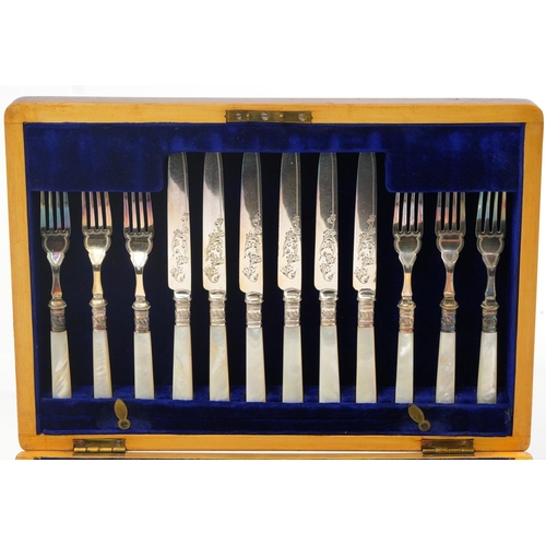 2785 - Set of twelve silver plated fish knives and forks housed in a Weir & Sons Dublin canteen with brass ... 