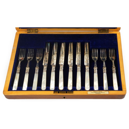 2785 - Set of twelve silver plated fish knives and forks housed in a Weir & Sons Dublin canteen with brass ... 