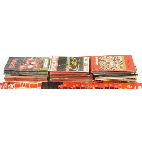 606 - Collection of 1950s and later Arsenal Football Club official programmes and handbooks