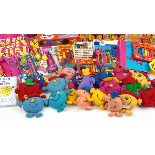 476 - Large collection of Mr Men collectables including soft toys, storage jars, kaleidoscope, organiser, ... 