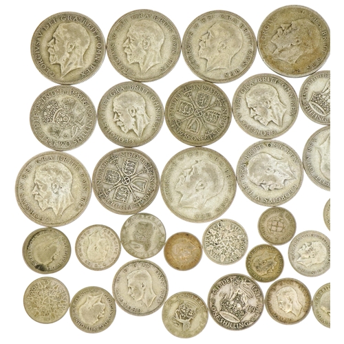 536 - British pre decimal pre 1947 coinage including half crowns and sixpences, 95.0g