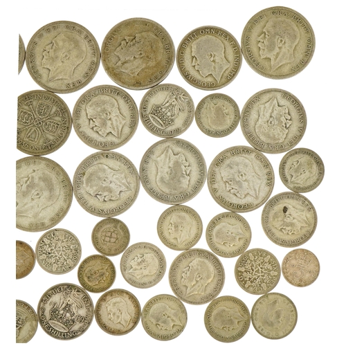 536 - British pre decimal pre 1947 coinage including half crowns and sixpences, 95.0g