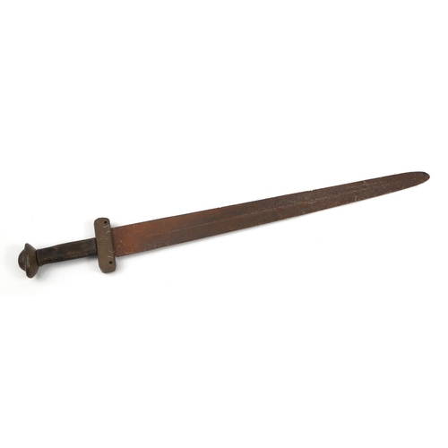 700 - Medieval style steel bladed sword, 90.5cm in length