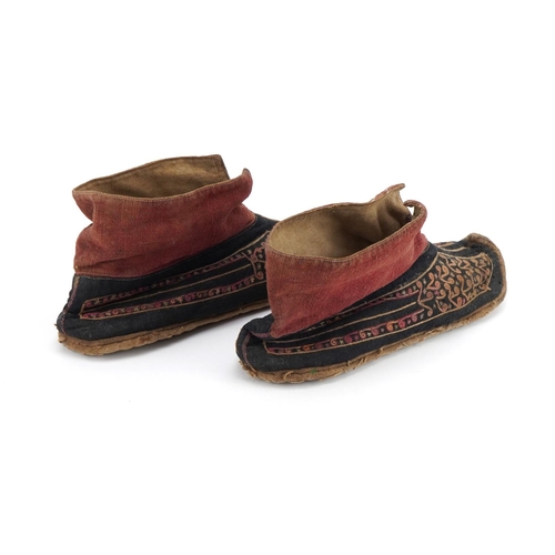 223 - Pair of Persian or Asian embroidered shoes, 24.5cm in length