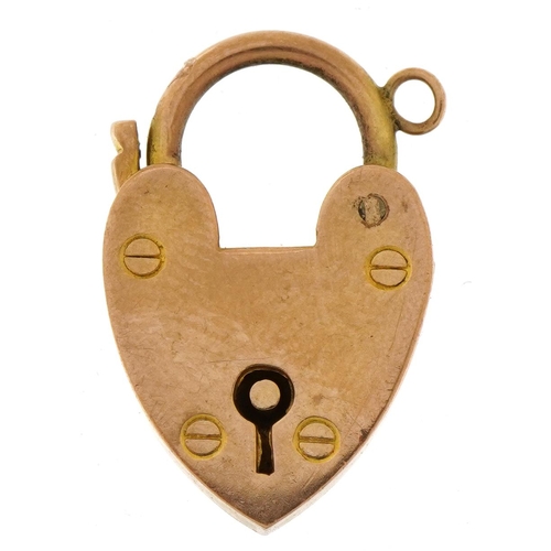 2238 - 9ct gold love heart padlock, 2.2cm high, 2.6g