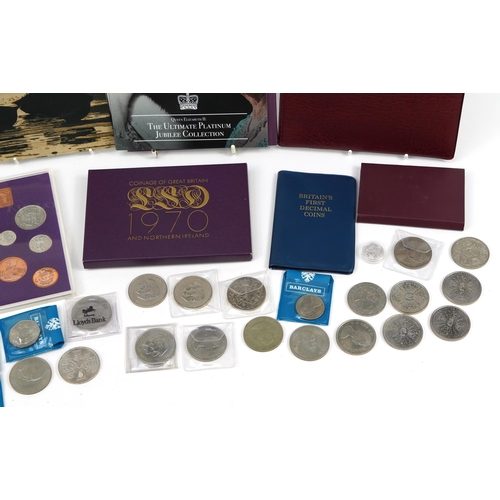 563 - Modern British coinage, some proof, including the world's first silver sovereign