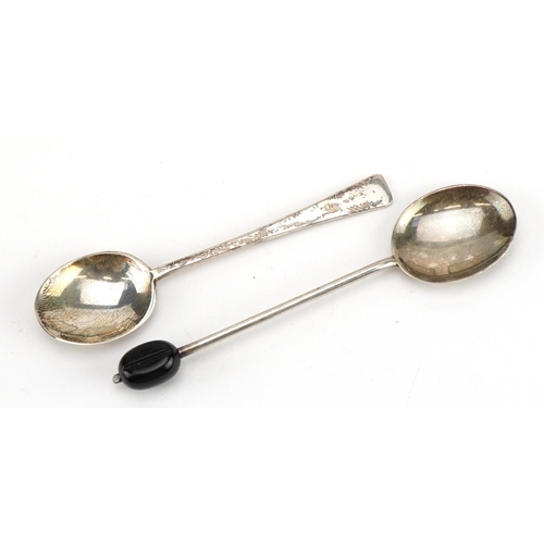 2766 - William Suckling Ltd, set of six Elizabeth II silver teaspoons with coffee bean terminals and a case... 